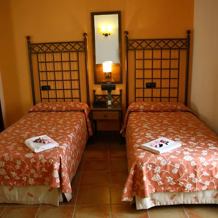 Ele Santabarbara Hotel 2*